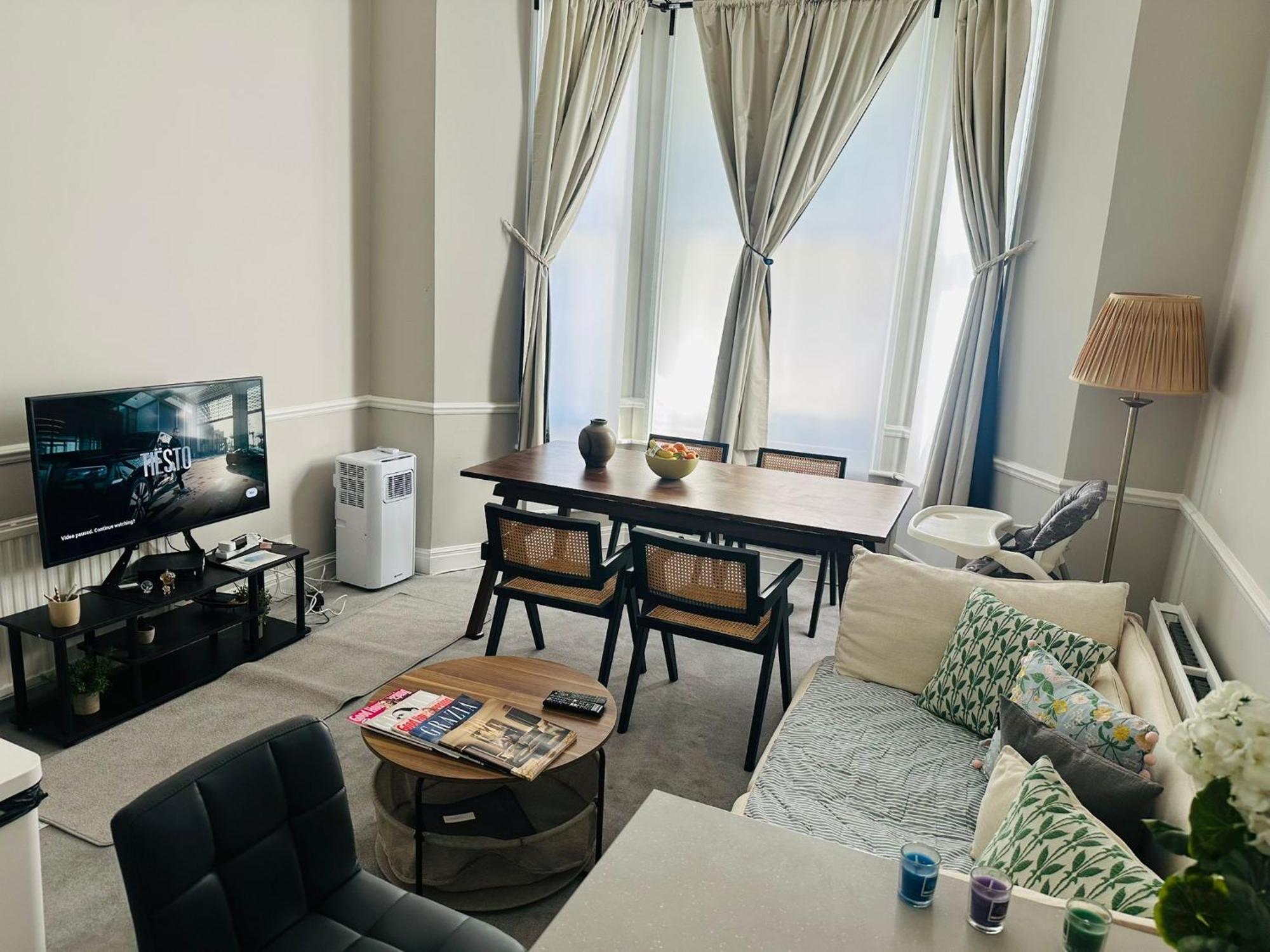 Lovely Around Kensington And Chelsea Locations W8 Sw5 Sw3 Sw10 By Ricky & Giustina